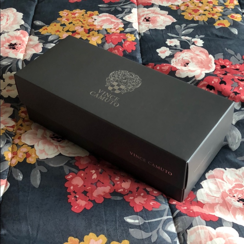 Vince Camuto NWT Maita flats